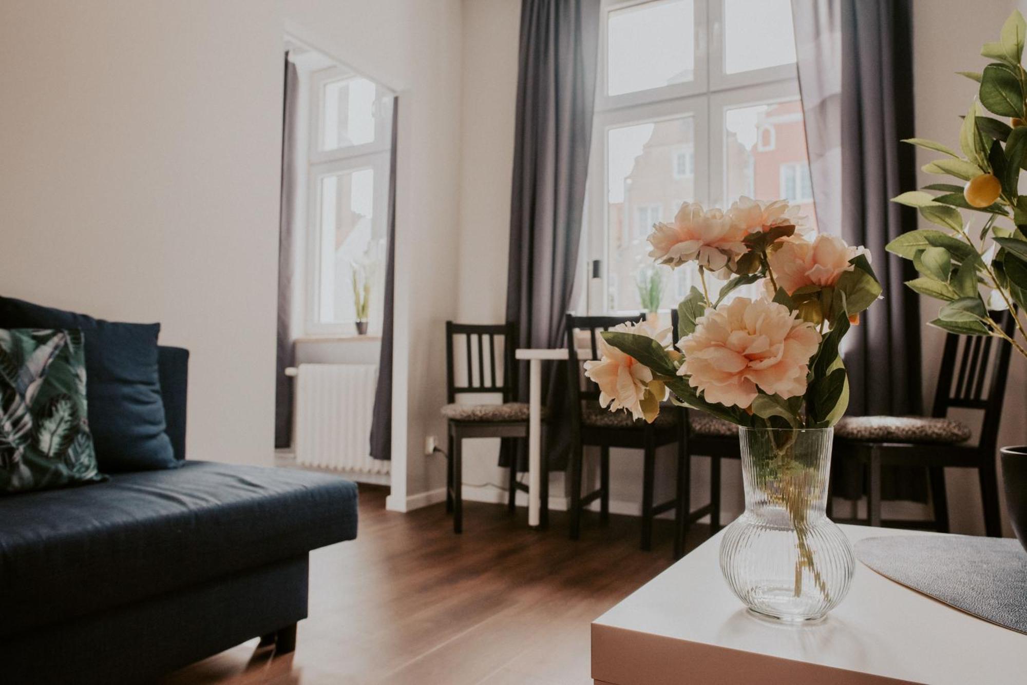 Lemon Tree Apartament Sw Ducha Gdansk Lägenhet Exteriör bild
